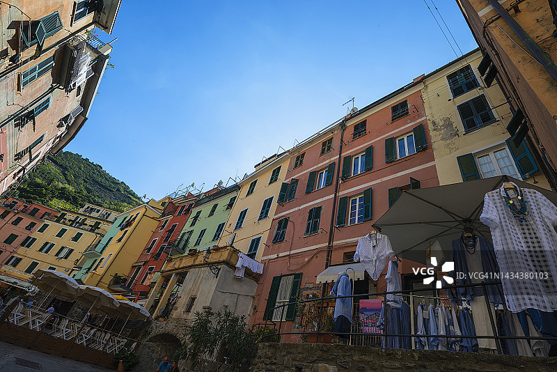 意大利里维埃拉：五渔村韦尔纳扎镇内图片素材