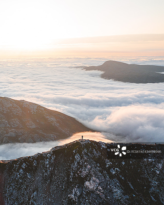 爱尔兰多尼戈尔埃里加尔山的日出图片素材