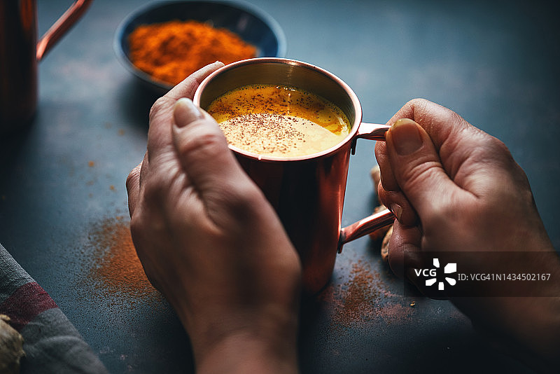 姜黄健康黄金奶图片素材