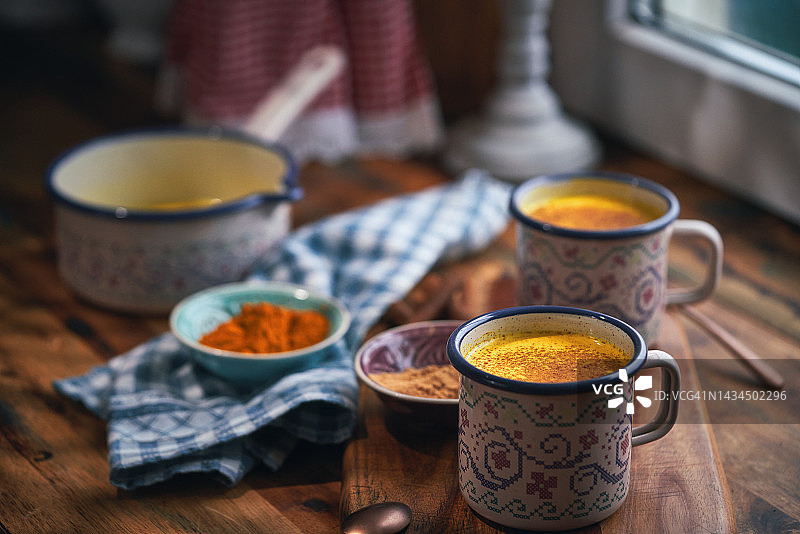 姜黄健康黄金奶图片素材