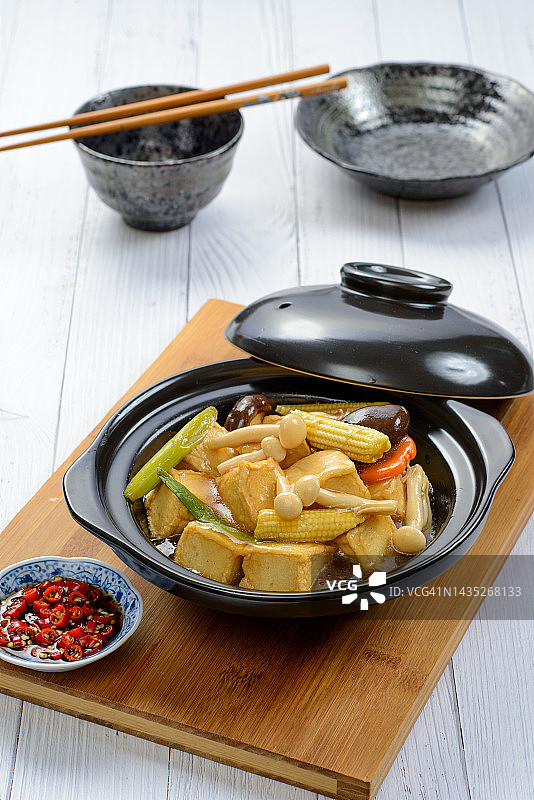 砂锅素烩豆腐图片素材