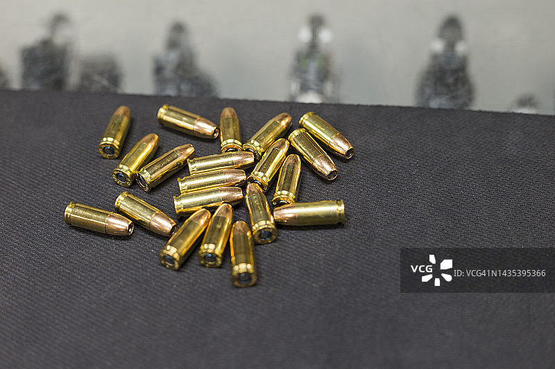 政治概念：枪支商店图片素材