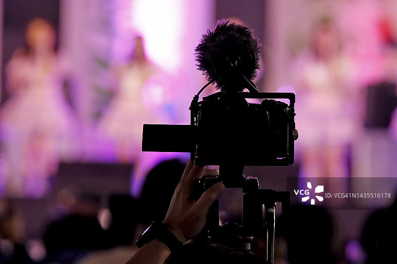 舞台上的直播摄像机图片素材