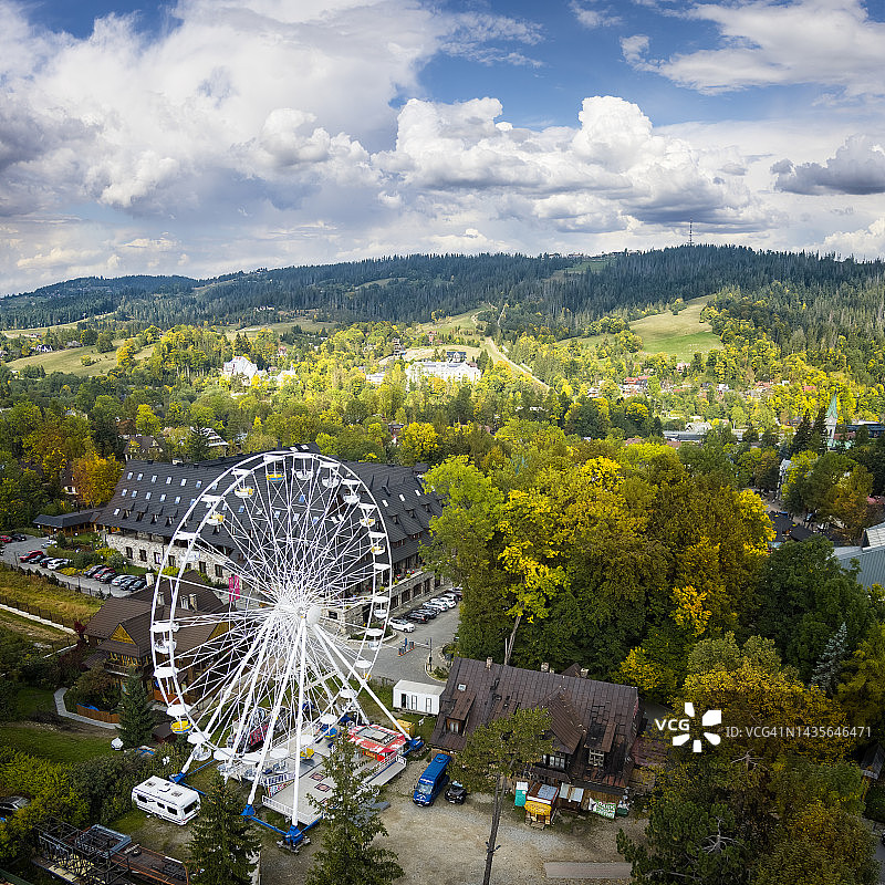 波兰度假——扎科帕内的摩天轮鸟瞰图图片素材