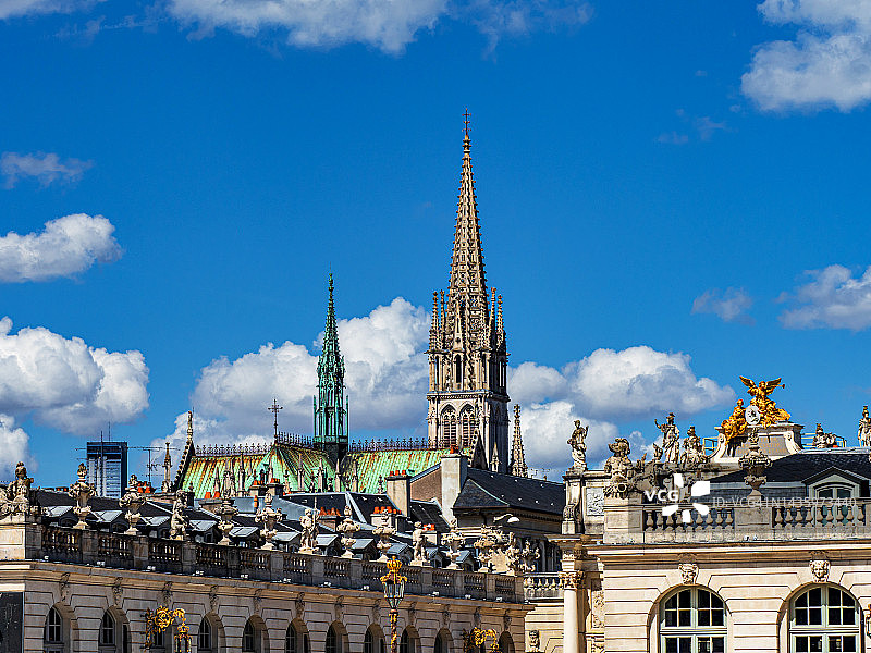 南锡斯坦尼斯拉斯广场的镀金装饰图片素材