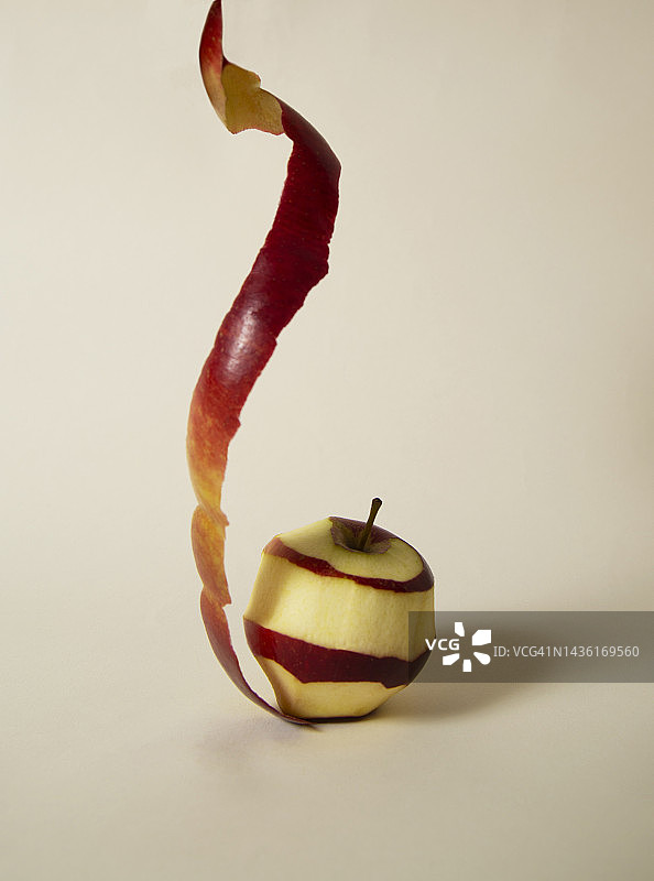 削苹果（棚拍）图片素材
