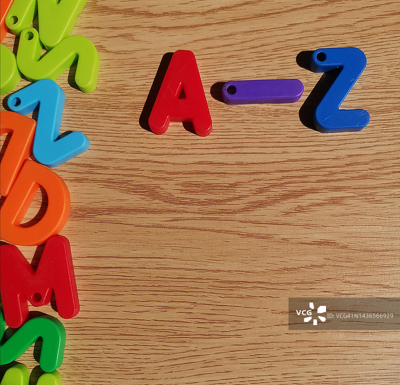 A到Z玩具字母背景图片素材