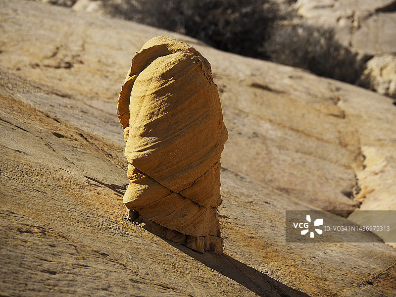 大阶梯-埃斯卡兰特国家纪念碑犹他州大角峡谷附近哈里斯沃什沿线的黄色岩层图片素材