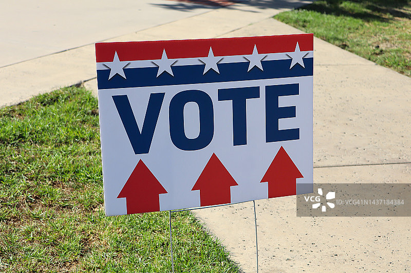 “投票”指示牌图片素材