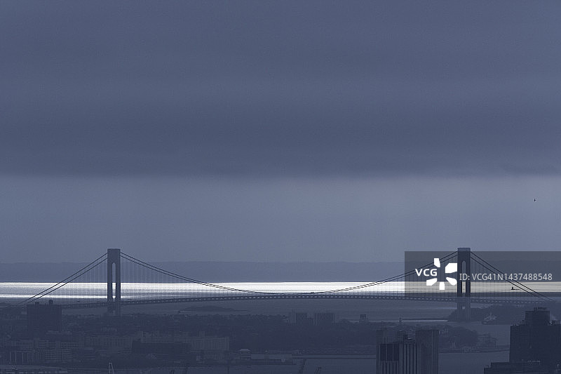 纽约市韦拉扎诺海峡大桥航拍景色图片素材