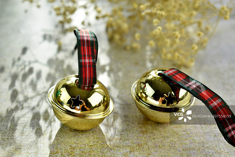 金色铃铛圣诞装饰品图片素材