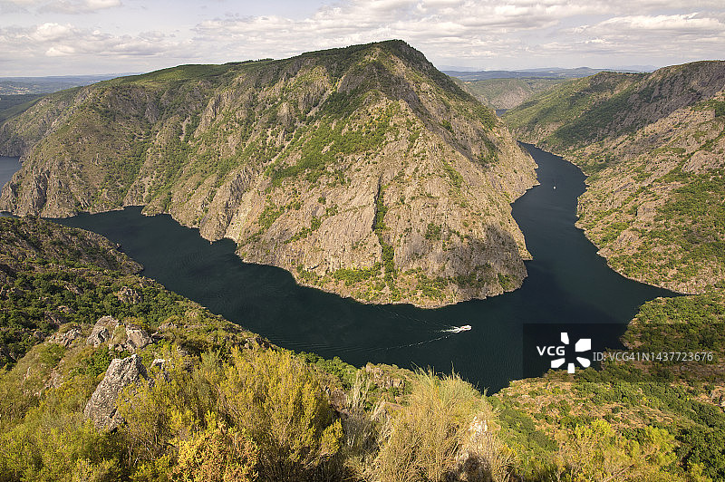 西班牙奥伦塞里贝拉萨克拉的维卢克塞观景点图片素材