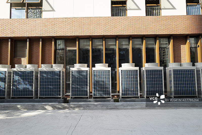 楼下空调室外机图片素材