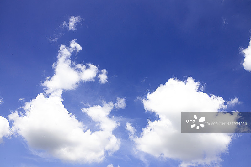天空中的云图片素材