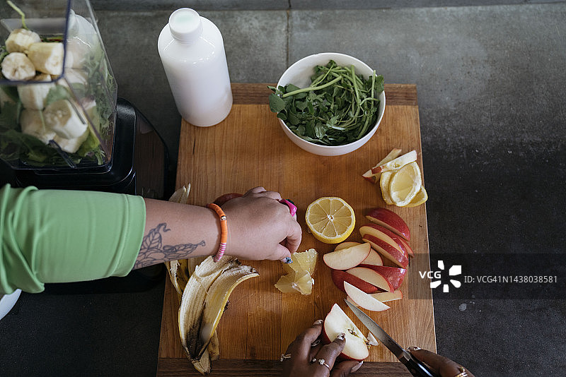 朋友们健康生活的一天图片素材