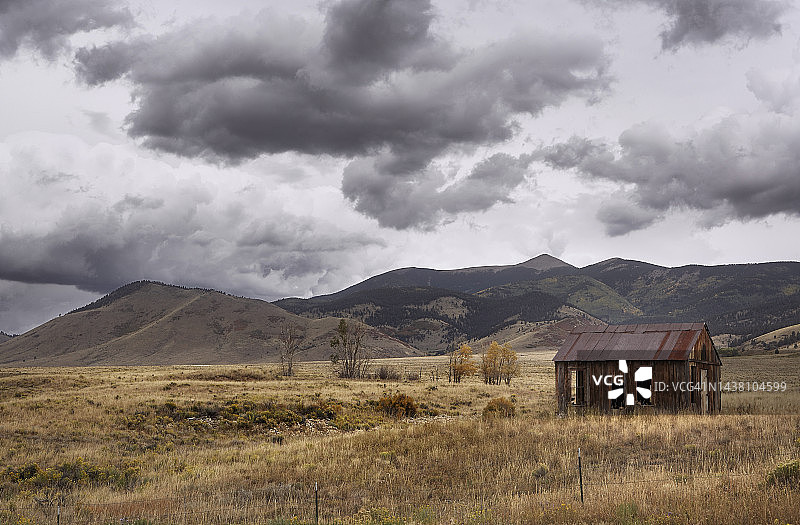 废弃的牧场房屋建筑，新墨西哥州图片素材