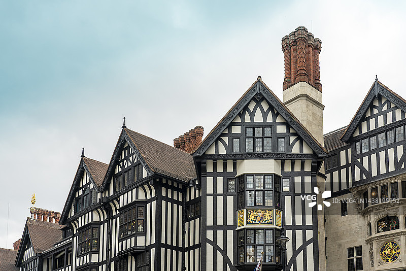 英国英格兰伦敦马尔伯勒街的半木结构房屋图片素材