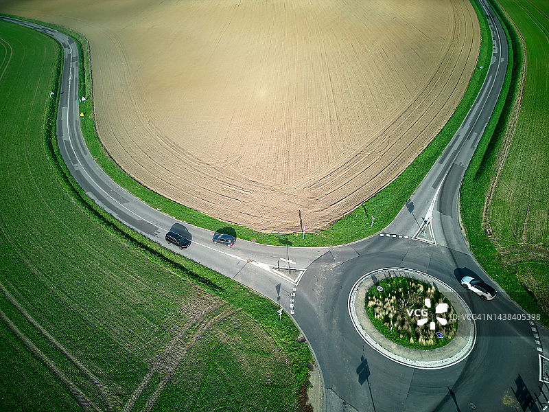 生活由选择构成图片素材