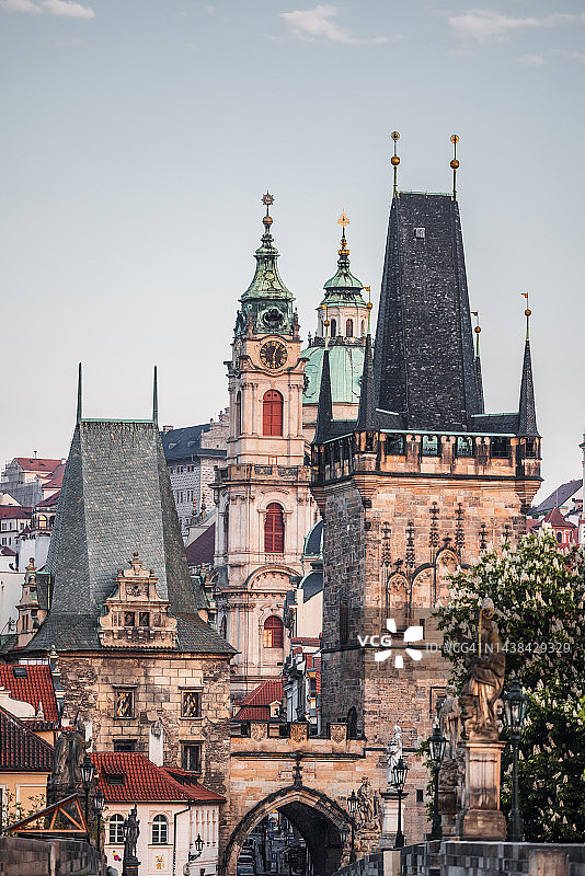 查理大桥上的小城桥图片素材