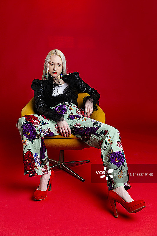 时尚的女人图片素材