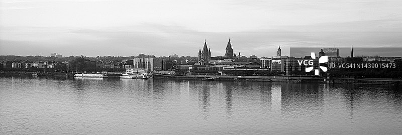 美因茨的黑白天际线图片素材