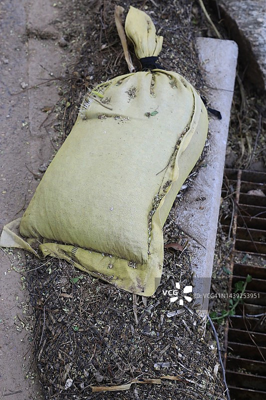 用于洪水和侵蚀控制的沙袋图片素材