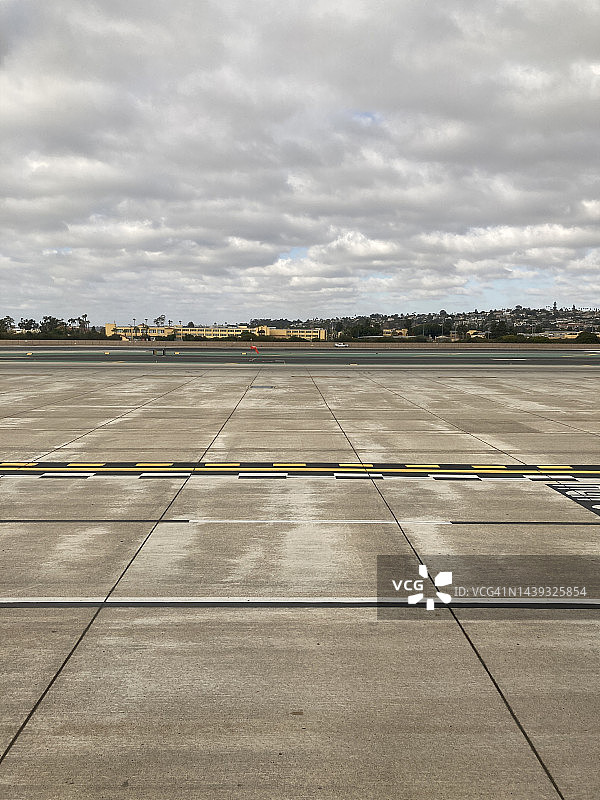 机场跑道图片素材