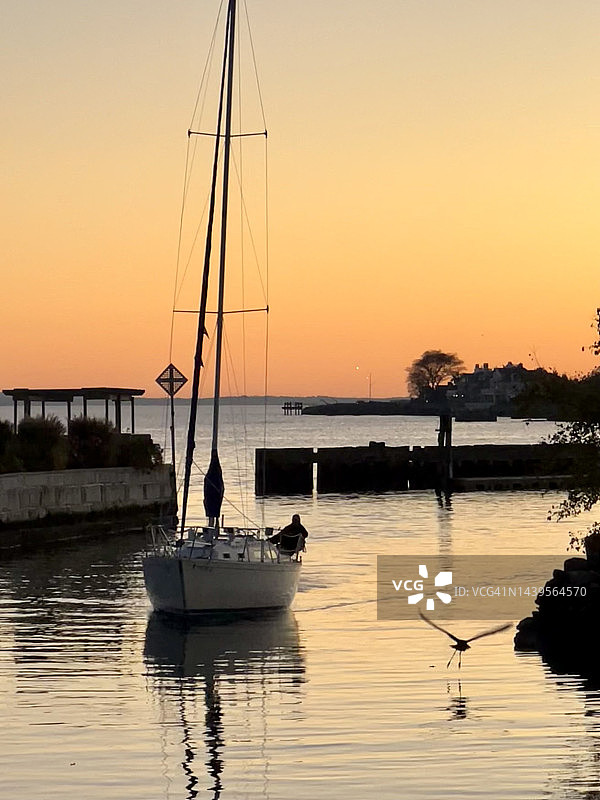 康涅狄格州海港的游艇图片素材