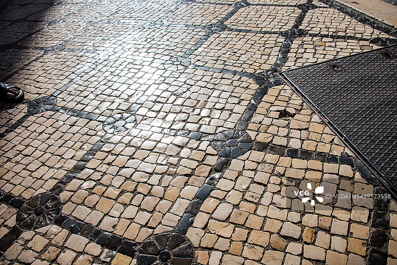 里斯本图案石铺路面图片素材