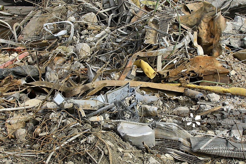 倒塌建筑物的瓦砾图片素材