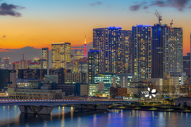 东京新东京地区日落航拍图片素材