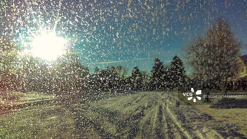 磨砂挡风玻璃图片素材