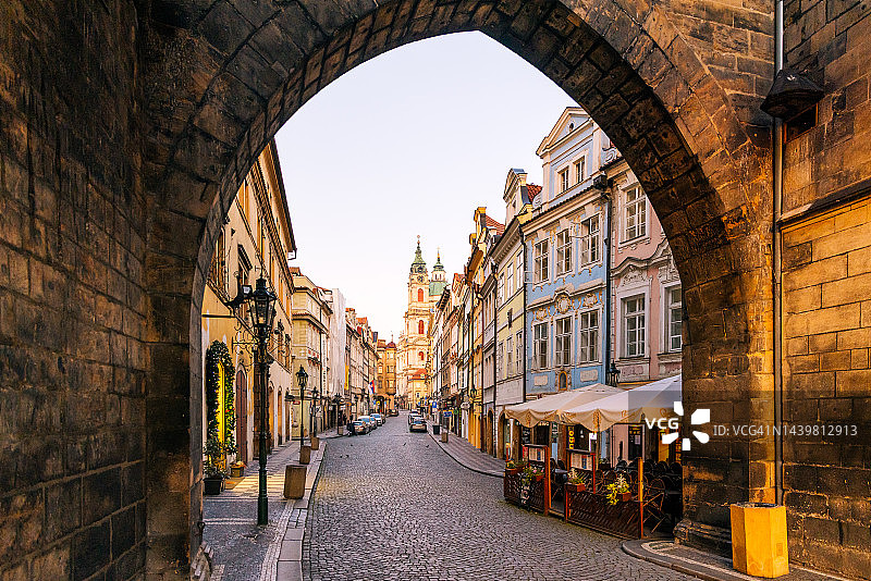 捷克共和国布拉格小城区和内鲁达街图片素材