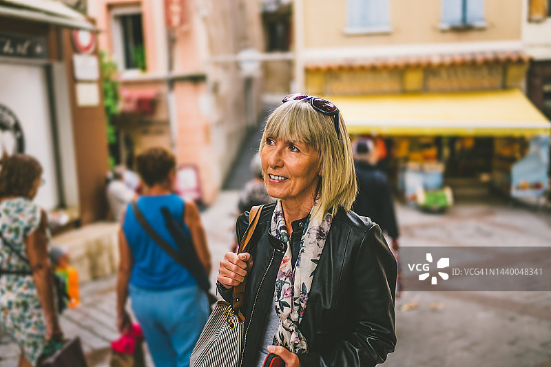 游览法国普罗旺斯格雷乌莱班图片素材