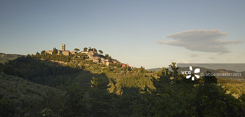 托斯卡纳的布贾诺卡斯特洛村庄图片素材