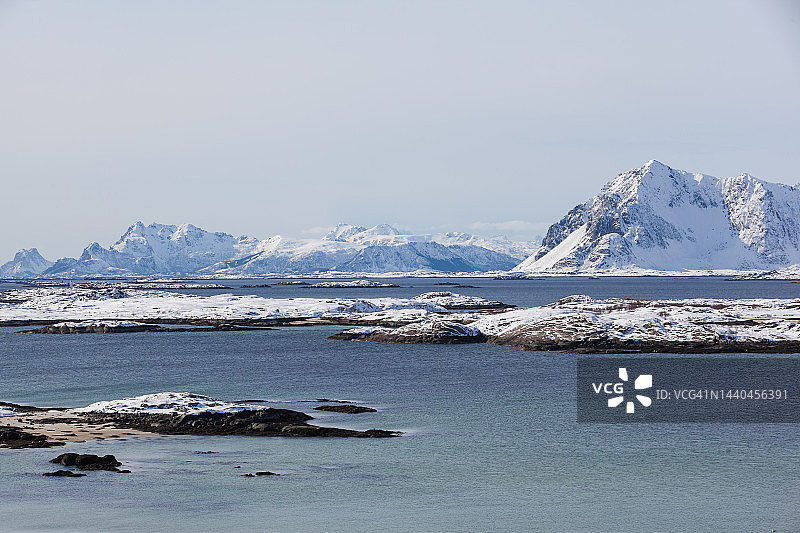 挪威海峡的冰山自然风光图片素材