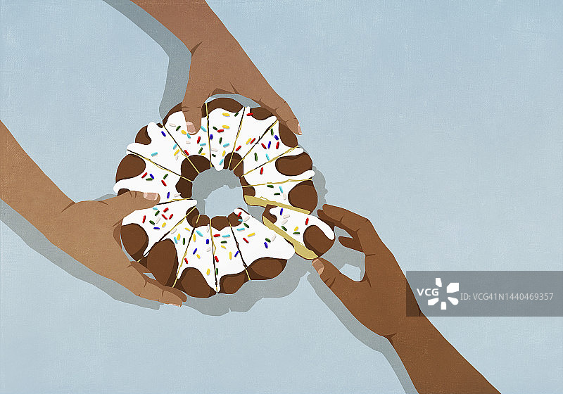 俯视：手伸向糖霜磅饼图片素材