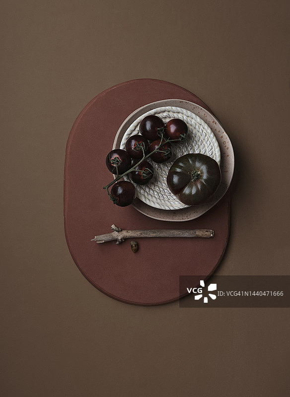 深色樱桃番茄黑克里姆番茄静物图片素材