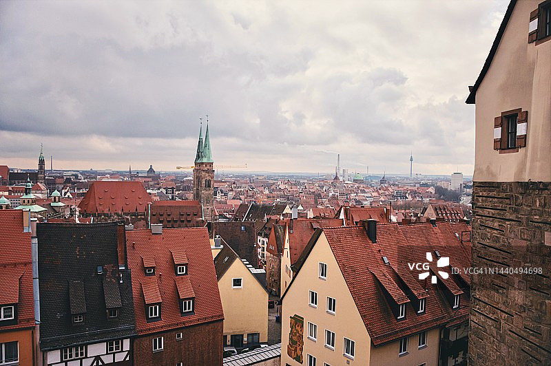 日出时分纽伦堡老城区全景图片素材