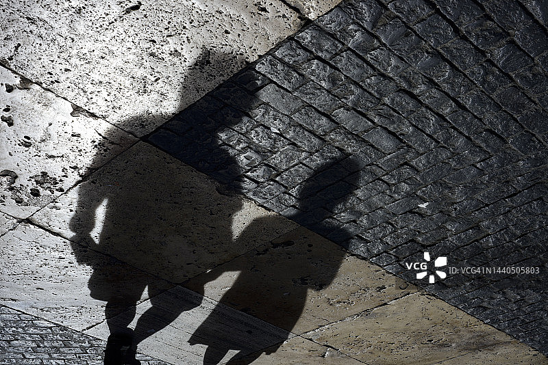 阴影小路图片素材