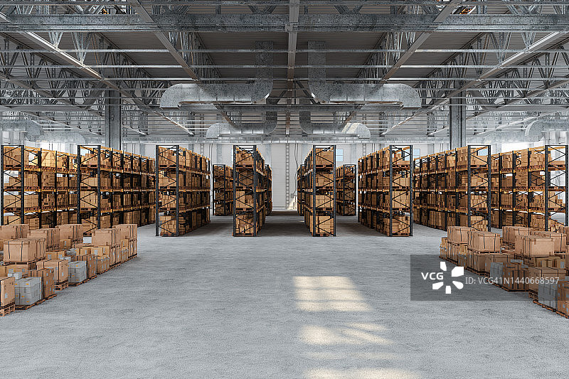 配送仓库：货架和地面上的纸箱图片素材