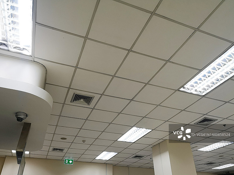 网格天花板铝制框架图片素材