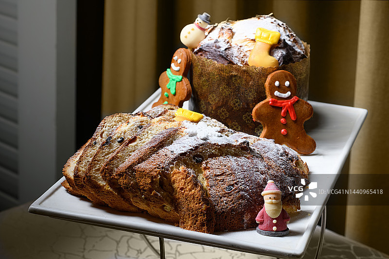 传统意大利圣诞蛋糕：意式圣诞面包图片素材