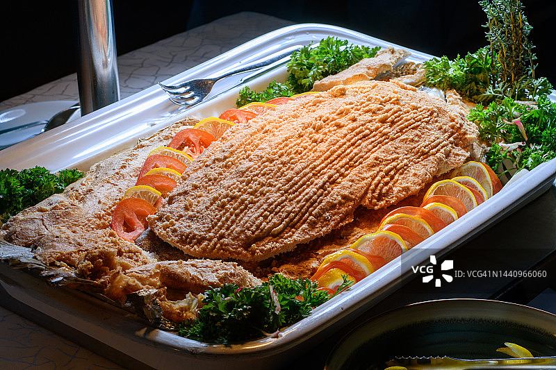 盐焗澳洲肺鱼图片素材