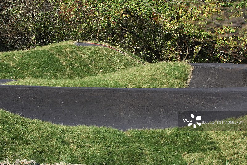 极限自行车障碍赛图片素材