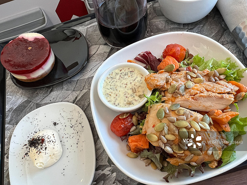 头等舱飞机餐图片素材