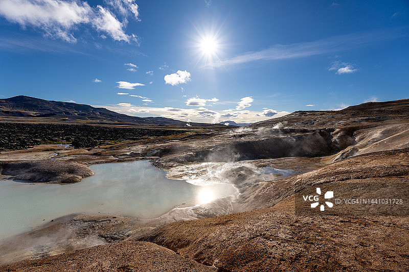 Leirhnjukur火山区的蒸汽池图片素材