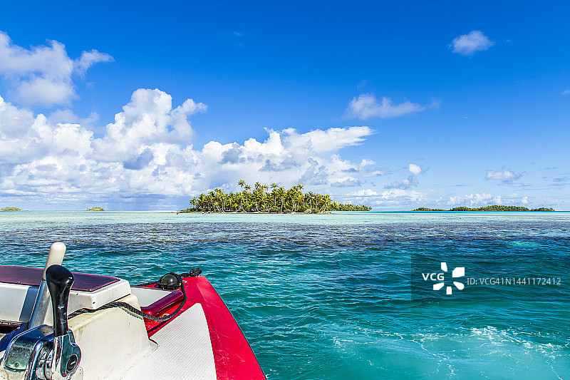 兰吉罗阿环礁图片素材