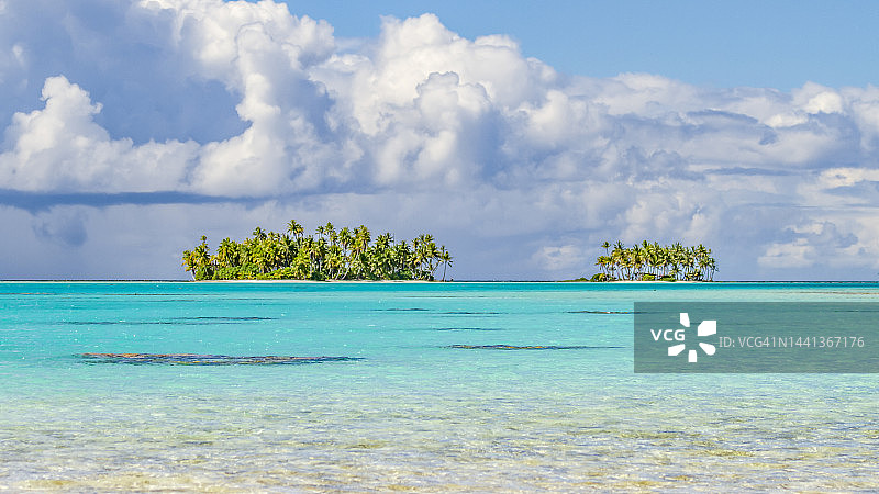 兰吉罗阿环礁图片素材