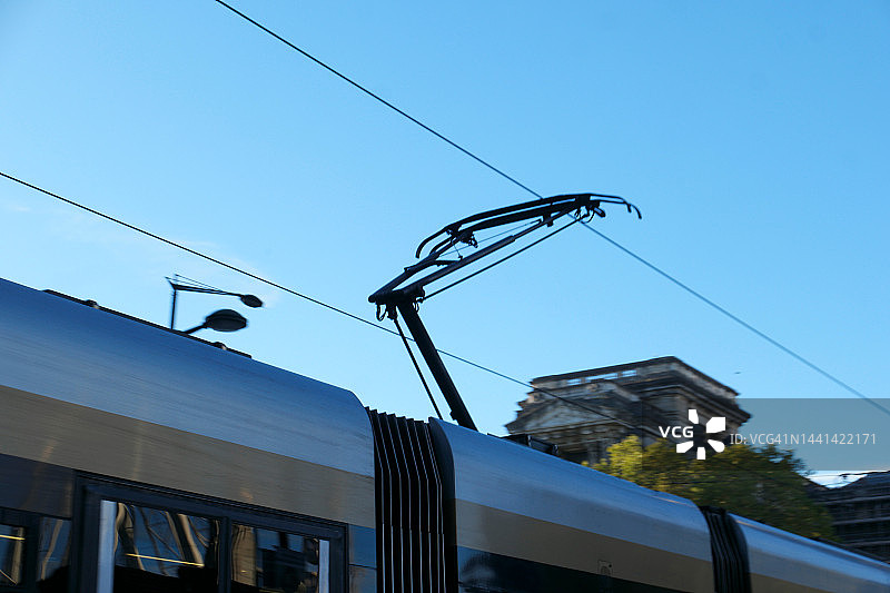 有受电弓的电车电缆图片素材